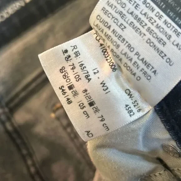 LEVIS Jean Shorts Size 12 - Picture 5 of 6